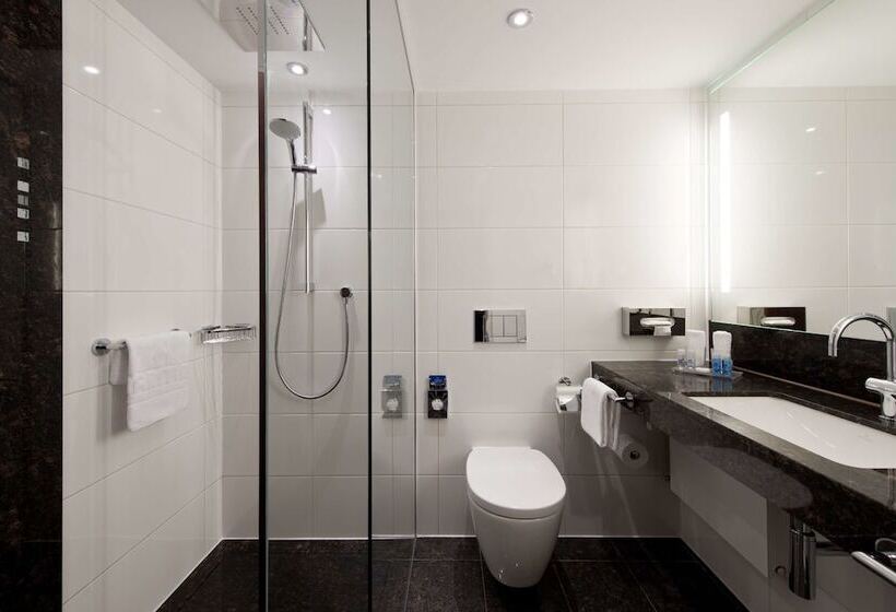 استودیوی استاندارد, Maritim Hotel Darmstadt