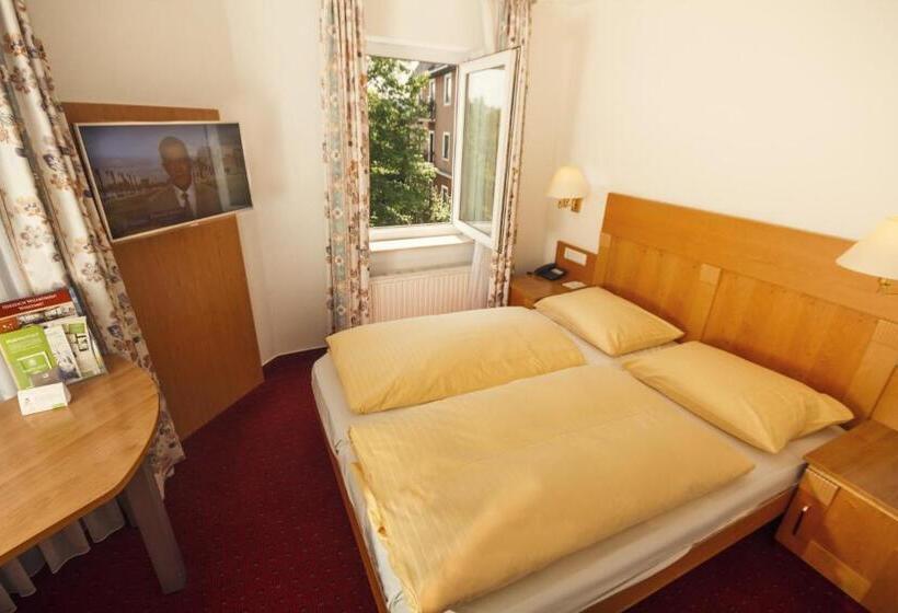 스탠다드 룸, Rebgarten Hotel Adler