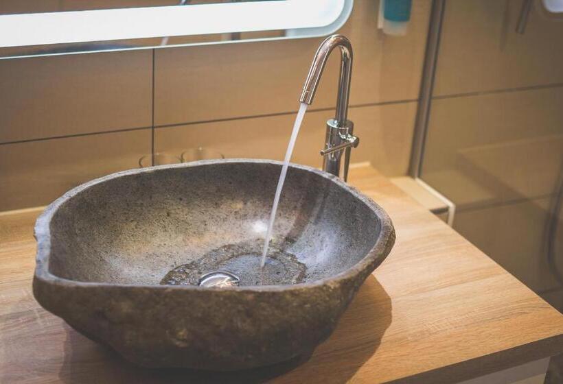 침실 1개 발코니 아파트, Rebgarten Hotel Adler