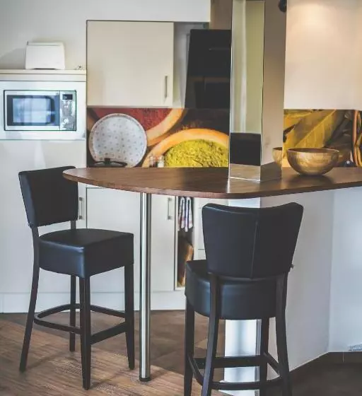 バルコニー付き１ベッドルームアパートメント, Rebgarten Hotel Adler
