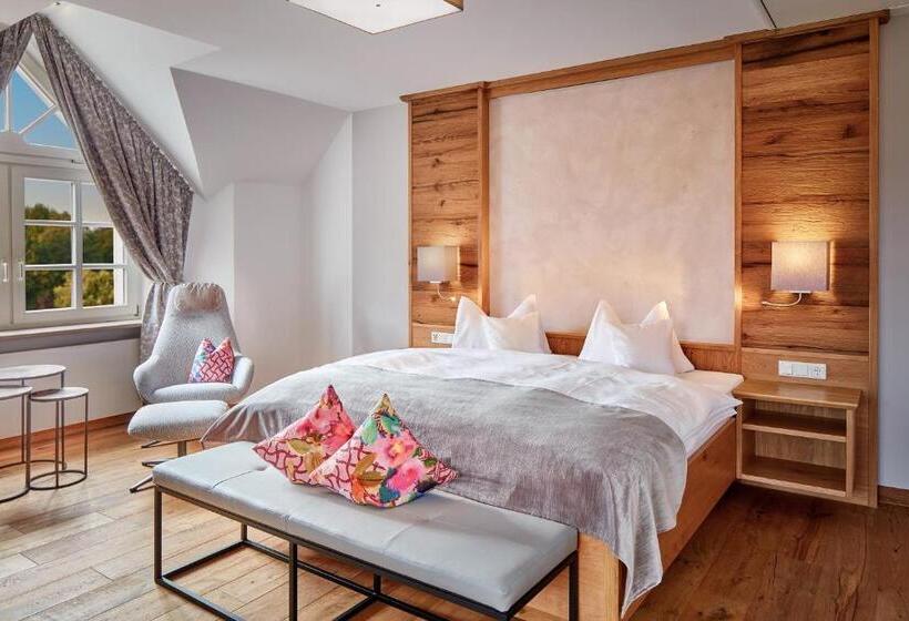 جناح جونيور, Romantikhotel Platte