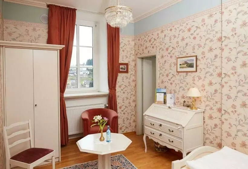スタンダードシングルルーム, Schloßhotel Kurfürstliches Amtshaus Dauner Burg