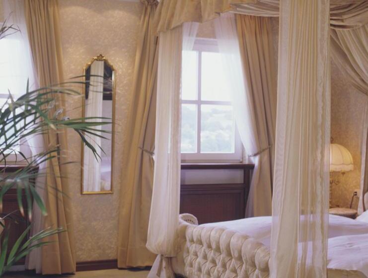 جناح, Schloßhotel Kurfürstliches Amtshaus Dauner Burg