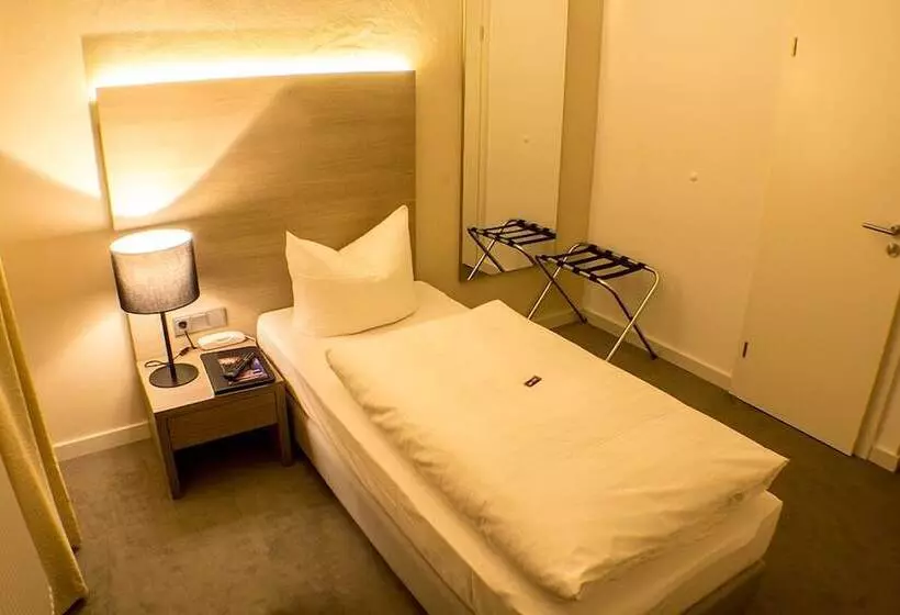 اتاق استاندارد یک نفره, Garni Hotel Schmaus