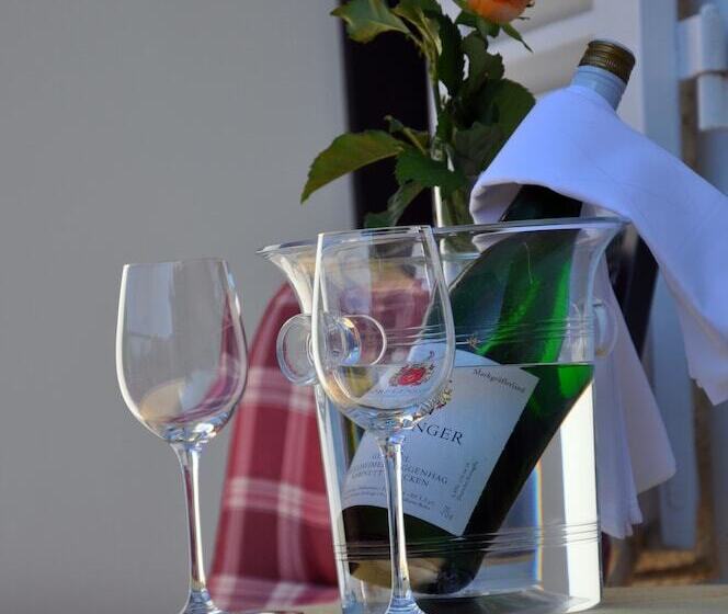 스탠다드 발코니 룸, Anna