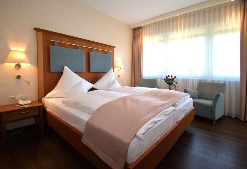 스탠다드 발코니 룸, Anna