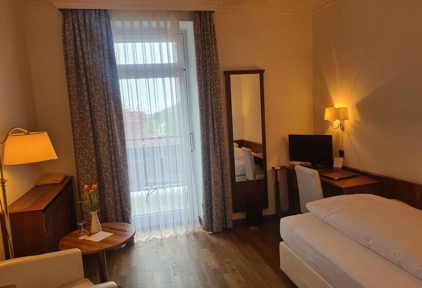 발코니 스탠다드 싱글 룸, Anna