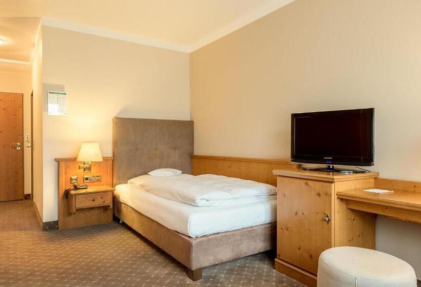 חדר סטנדרט יחיד, Bauer Hotel Und Restaurant