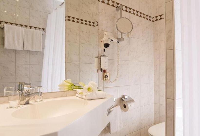 חדר סטנדרט, Bauer Hotel Und Restaurant