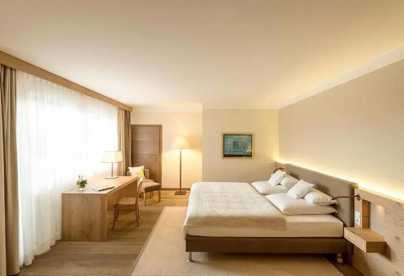 デラックスルーム, Bauer Hotel Und Restaurant