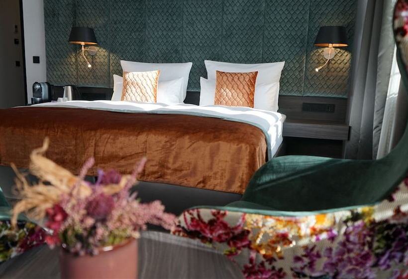 اتاق لوکس, Boutique Hotel Germania