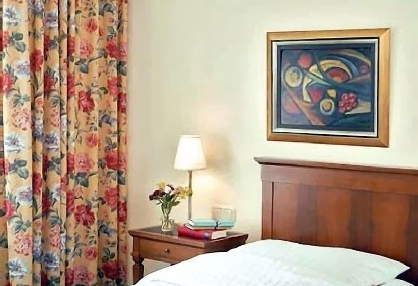 اتاق استاندارد سه نفره, Deutsches Theater Stadtzentrum