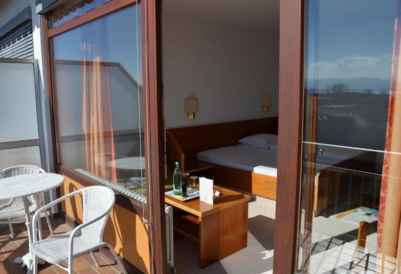 스탠다드 룸 호수 전망, Garni Reulein