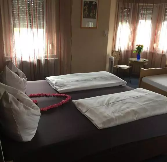Standard Triple Room, Gasthof Alter Ritter