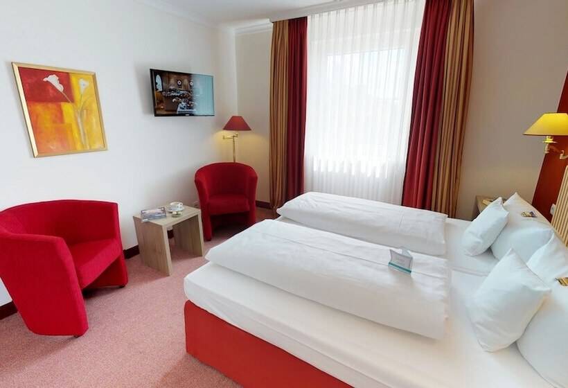 غرفة كومفورت, Goldene Traube