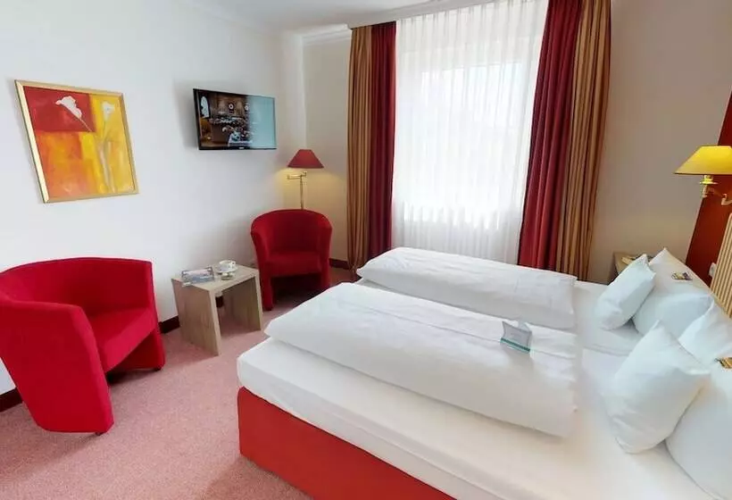 Camera Comfort, Goldene Traube