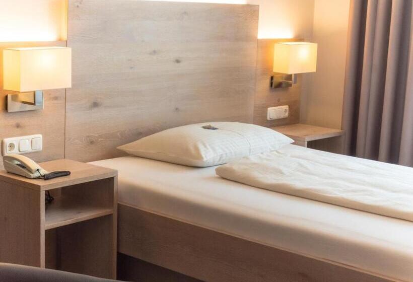 Номер Стандарт Индивидуальный, Lutter