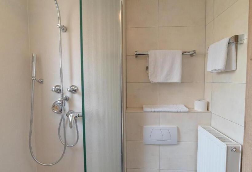 Номер Стандарт Индивидуальный, Lutter