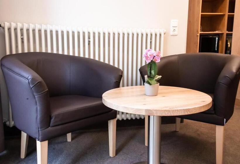 Номер Стандарт, Lutter