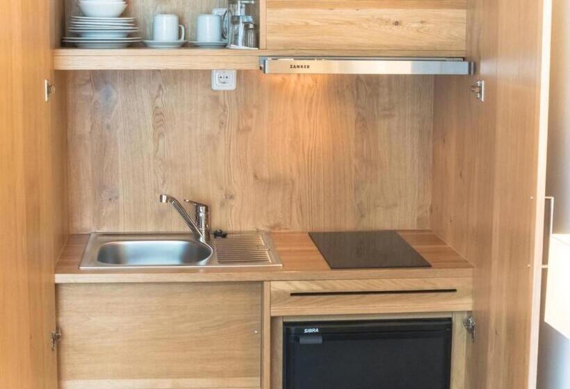 Номер Стандарт Индивидуальный, Lutter