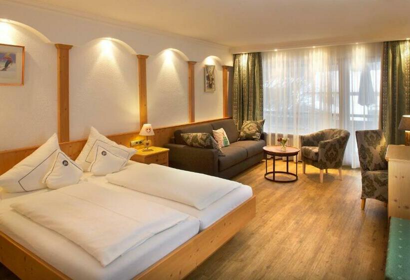 Comfort room with balcony, Menning S