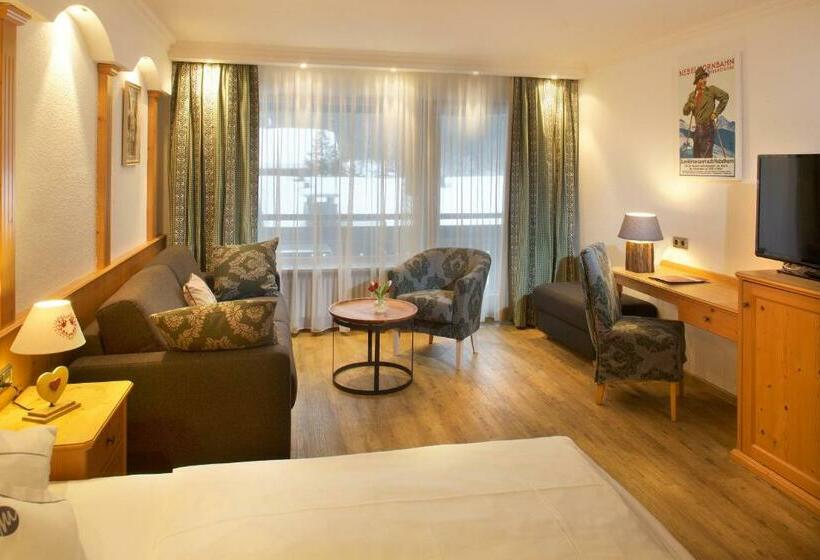 Comfort room with balcony, Menning S