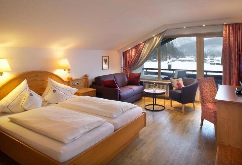 Номер Deluxe с Балконом, Menning S