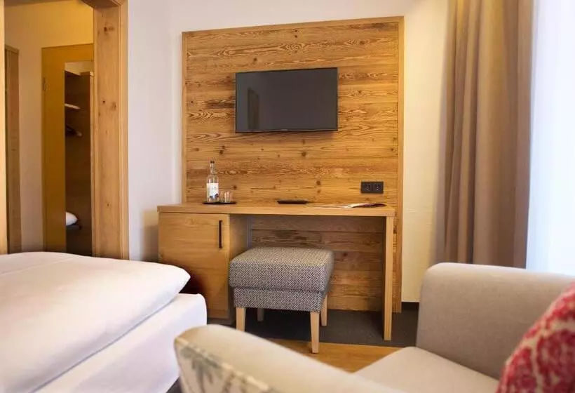 Habitació Estàndard Individual amb Balcó, Menning S