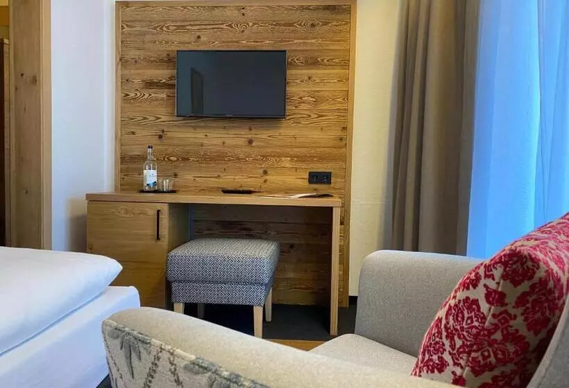 Habitació Estàndard Individual amb Balcó, Menning S