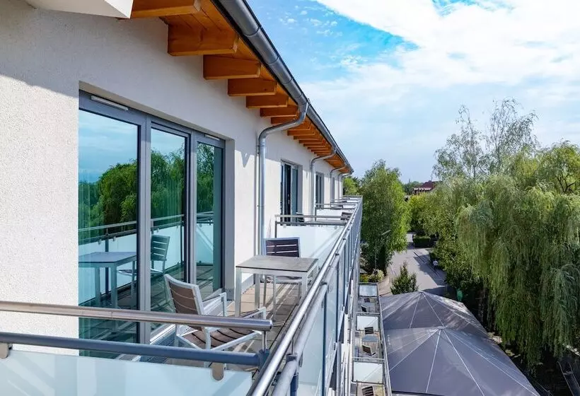 Quarto Deluxe, Olymp Munich