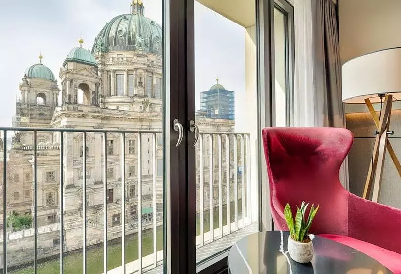 Junior Suite, Radisson Collection Hotel, Berlin