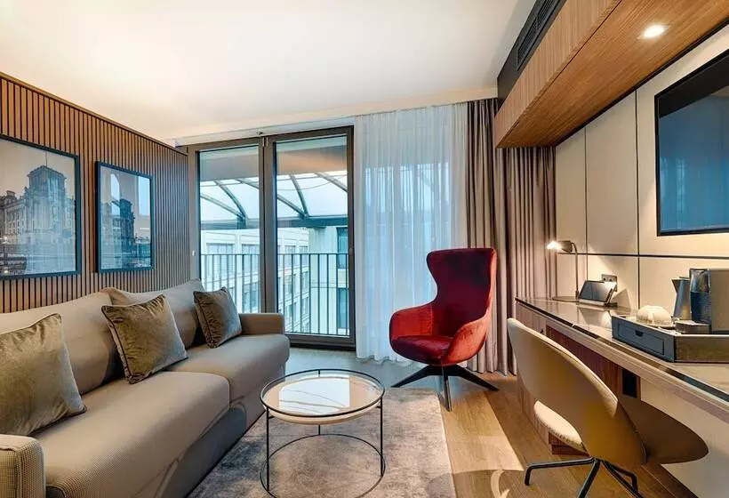Junior Suite, Radisson Collection Hotel, Berlin
