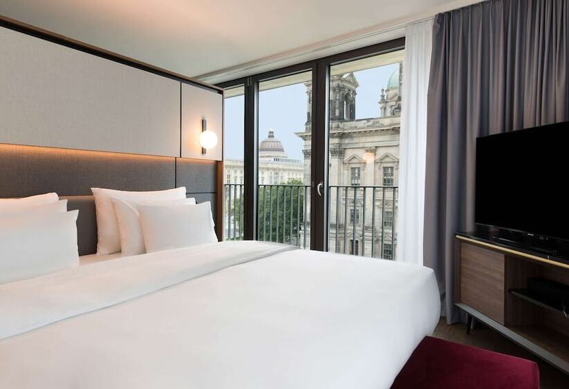 Junior Suite, Radisson Collection Hotel, Berlin