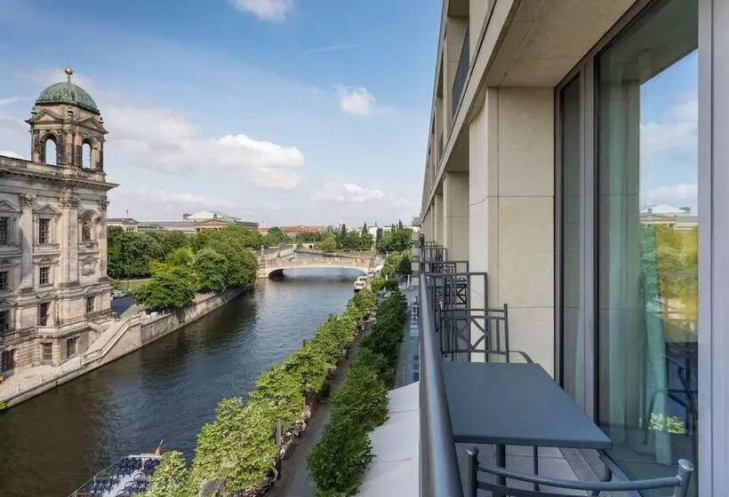 Premium room with view, Radisson Collection Hotel, Berlin