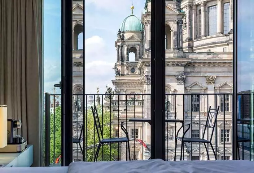 Premium room with view, Radisson Collection Hotel, Berlin