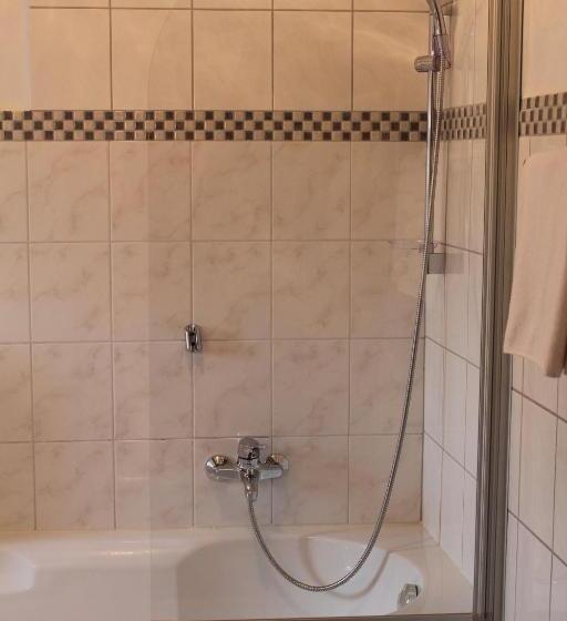 Standardrum, Spitzweg