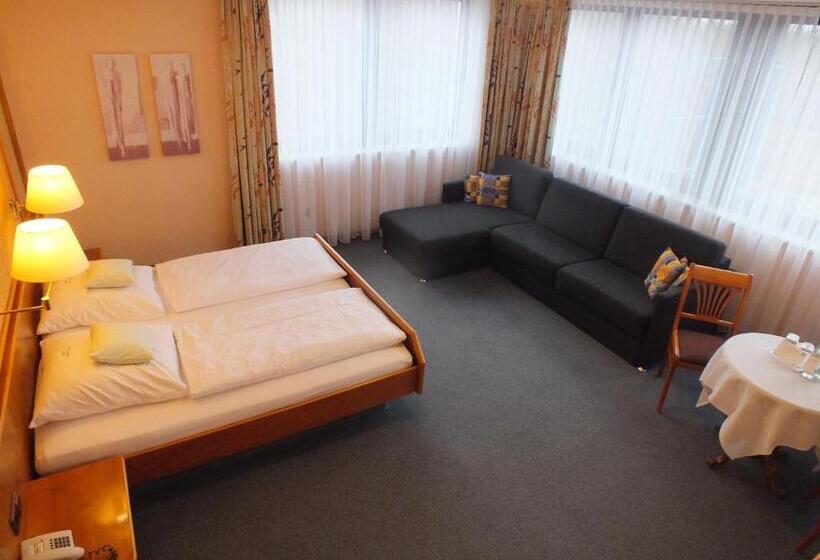 스탠다드 트리플 룸, Stadt Pasing