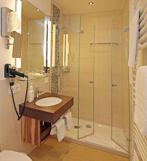 스탠다드 트리플 룸, Stadt Pasing