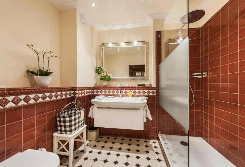 Comfort room with balcony, Relais & Châteaux Hotel Schwarzmatt