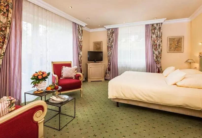 バルコニー付きスタンダードルーム, Relais & Châteaux Hotel Schwarzmatt