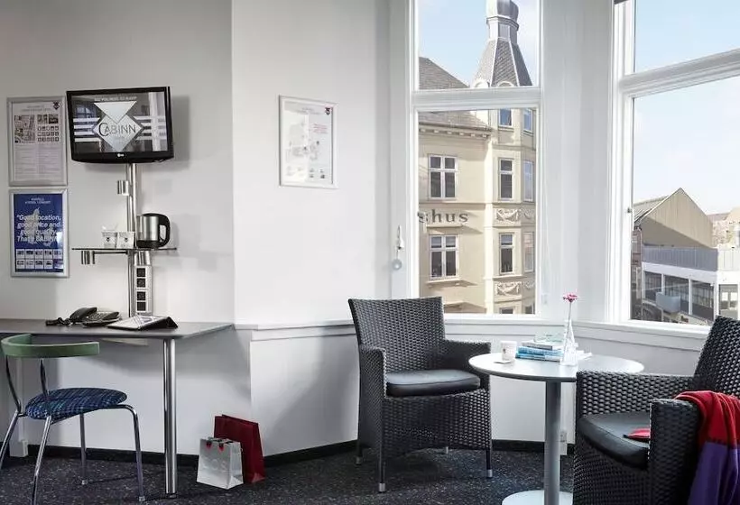 Perhehuone, Cabinn Esbjerg