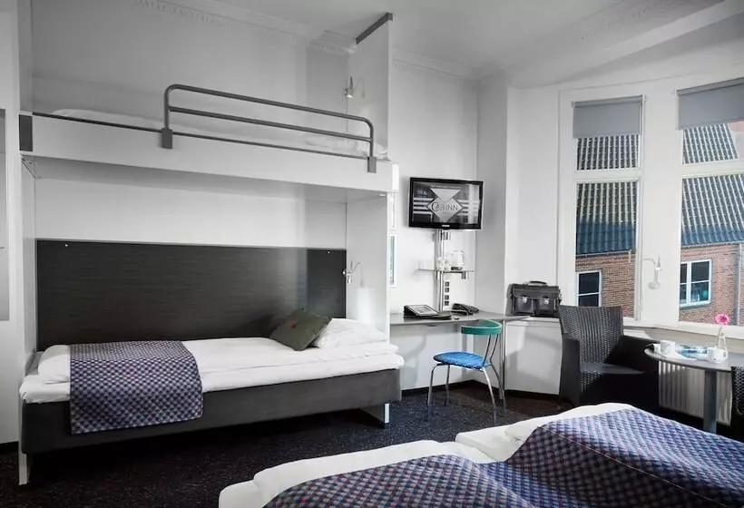 Perhehuone, Cabinn Esbjerg