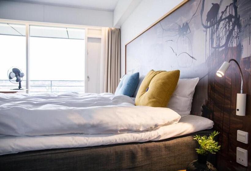 جناح, Comwell Hvide Hus Aalborg