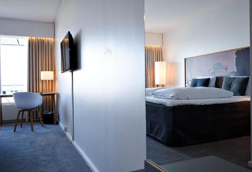 جناح, Comwell Hvide Hus Aalborg