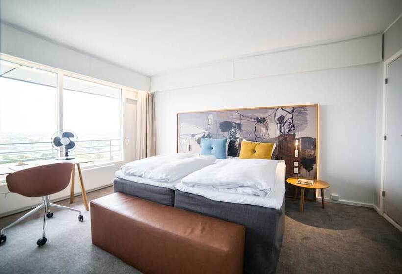 جناح, Comwell Hvide Hus Aalborg