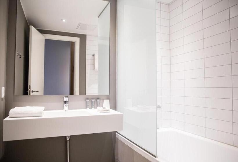 キングサイズベッドのスーペリアルーム, Comwell Køge Strand