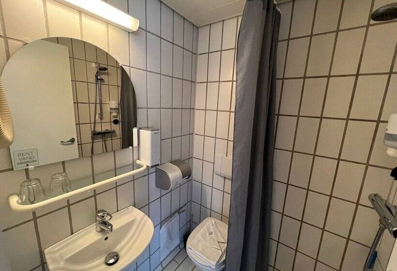 غرفة عائلية, Frederikshavn