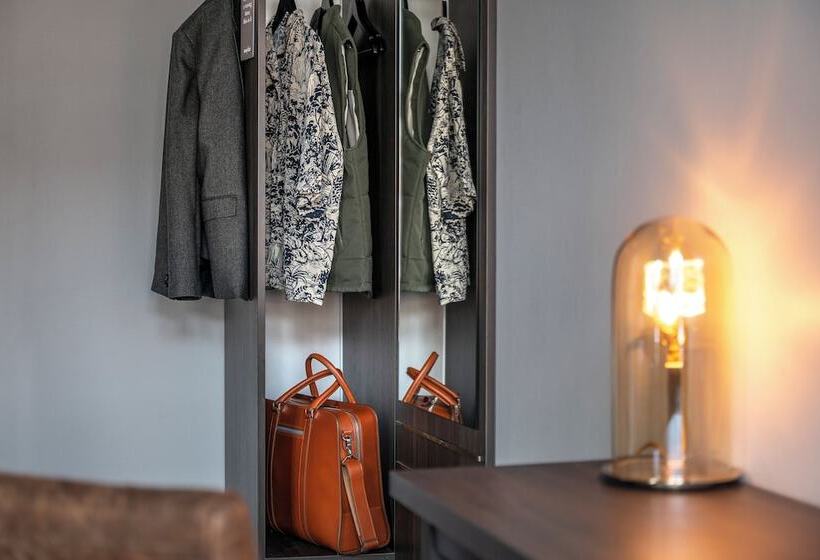 디럭스 룸 킹사이즈 침대, Mayfair