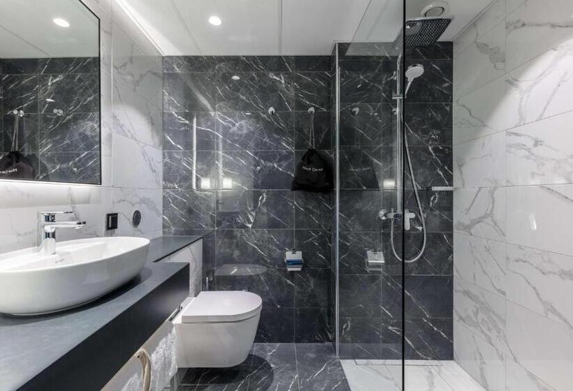 Premium room with view, Radisson Blu Scandinavia Hotel, Copenhagen