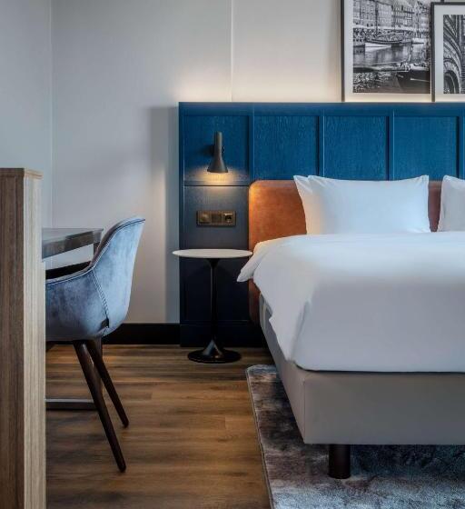 Suite with lake view, Radisson Blu Scandinavia Hotel, Copenhagen